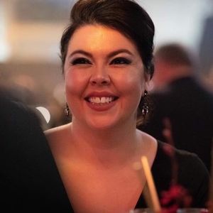 Meet your Posher, Elena